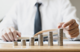  На рахунках українців у гривні зберігається більше одного трильйона