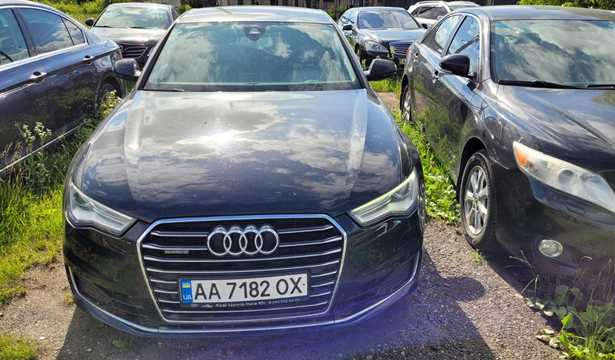 Автомобіль AUDI A6 2015 р.в., колір чорний, об’єм двигуна 2995 см. куб, номер кузова: WAUZZZ4G6GN074056, номер державної реєстрації: АА7182ОХ