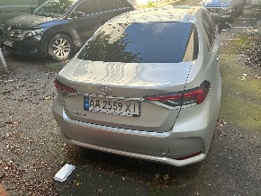 Автомобіль марки TOYOTA, модель COROLLA, 2019 року випуску, тип – загальний легковий - загальний седан - В, номер державної реєстрації АA2559XI, колір – сірий, номер кузова: NMTBE4BE80R006117, (інвентарний номер 4000047395)