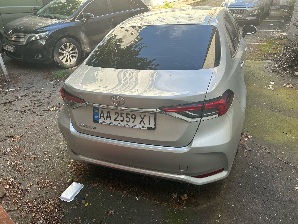 Автомобіль марки TOYOTA, модель COROLLA, 2019 року випуску, тип – загальний легковий - загальний седан - В, номер державної реєстрації  АA2559XI, колір – сірий, номер кузова: NMTBE4BE80R006117, (інвентарний номер 4000047395)