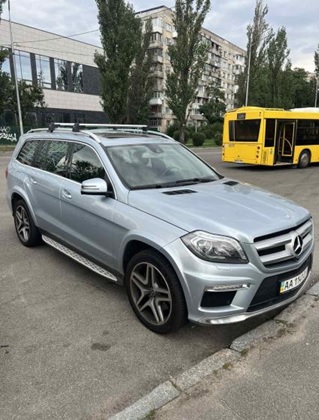 Автомобіль MERCEDES-BENZ  GL 350 CDI , номер державної реєстрації АА1141ОІ, номер кузова WDC1668241A314338, рік випуску 2013, об`єм двигуна 2998, тип пального D та килим для автомобіля  килимок салону комплект з 4шт.