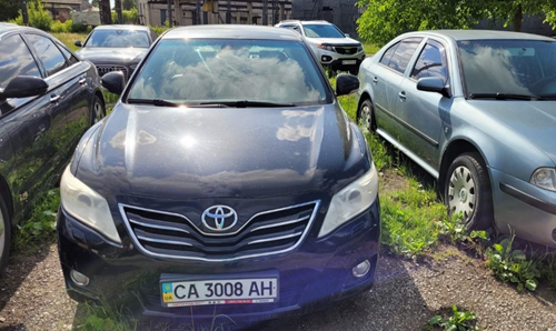 Автомобіль Toyota Camry 2010 р.в., колір чорний, об’єм двигуна 2362 см. куб, номер кузова: JTNBE40K503204063, номер державної реєстрації: СА3008АН та сигналізація SPASE SECURITY GSM на авто Toyota Camry д/з CA3008AH