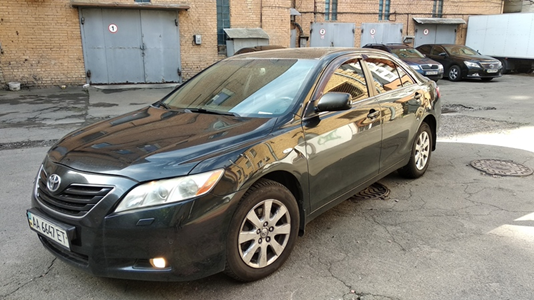 Автомобіль Toyota Camry 2.4 2007 року випуску, колір чорний, об’єм двигуна 2362 куб.см. та основні засоби у кількості 32 одиниці. Основні засоби будуть передані покупцю у строк до завершення процедури ліквідації банку (детальна інформація в публічному паспорті активів)