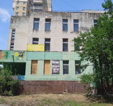 Будівля банку, загальною площею 1 662,3 кв. м, за адресою: Херсонська обл., м. Херсон, вулиця Шенгелія, будинок 1. Реєстраційний номер об’єкта нерухомого майна: 1762939465101