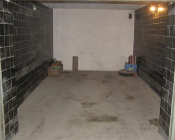 Гараж №1181, загальною площею 18,5 кв.м, за адресою: Автономна Республіка Крим,  м. Сімферополь, вул. Аральська, 73.  Реєстровий номер 23 стор. 58 в реєстровій книзі №1-Г. Інвентарний № 88541. Гараж №1182, загальною площею 18,7 кв.м, за адресою: Автономна Республіка Крим,  м. Сімферополь, вул. Аральська, 73.  Реєстровий номер 23 стор. 58 в реєстровій книзі №1-Г. Інвентарний № 88542. Гараж №1183, загальною площею 17,2 кв.м, за адресою: Автономна Республіка Крим,  м. Сімферополь, вул. Аральська, 73.  Реєстровий номер 23 стор. 58 в реєстровій книзі №1-Г. Інвентарний № 88543.