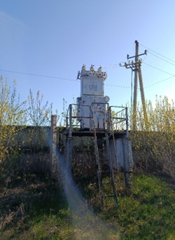Комплекс (комплекс нафтобази), загальною площею 1 260,60 кв.м, за адресою: Полтавська обл., Миргородський р. (до перейменування Лохвицький р.), с.Піски, вулиця Довженка, будинок 1. Реєстраційний номер об’єкта нерухомого майна: 900819753226.  Інвентарний № 10055. Право вимоги за кредитним договором КЛ-149872/1-980, що укладений з суб’єктом господарювання