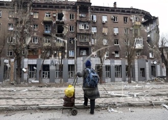 Нежиле приміщення (8/100 часток), загальною площею 751,4 кв.м, за адресою: Донецька обл., м. Маріуполь, проспект Ілліча, будинок 135, приміщення 112,113,114. Реєстраційний номер об`єкту нерухомого майна: 6911327. Інвентарний № 103139. Майнові права на банк, загальною площею 115,2 кв.м, за адресою: Донецька обл., м. Маріуполь, проспект Ілліча, будинок 135 (приміщення 123). Інвентарний № 103088. Земельна ділянка, площею 0,022 га (кадастровий номер 1412336600:01:011:0296), за адресою: Донецька обл., м. Маріуполь, проспект Ілліча, 135. Цільове призначення - для експлуатації та обслуговування будівлі банку. Реєстраційний номер об`єкту нерухомого майна: 3209995514123. Інвентарний № 103412. Основні засоби у кількості 266 одиниць