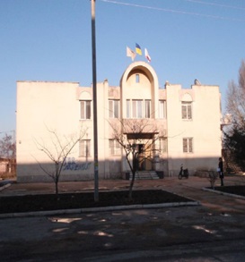 Нежиле приміщення (відділення Промінвестбанку), загальною площею 955,7 кв.м, за адресою: Автономна Республіка Крим, Ленінський р., м. Щолкіне, вулиця Без назви, буд. 174. Реєстраційний номер: 18851072. Інвентарний № 88568. Основні засоби у кількості 5 шт
