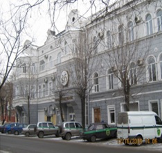 Нежитлова будівля, 48/100 будови банку(літ А-3), загальною площею 555,9 кв. м, за адресою: Луганська обл., м. Луганськ, вулиця Маркса Карла, буд. 36. Реєстраційний номер 391187 (номер запису 842 в книзі 12). Інвентарний № 86395. Нежитлова будівля , 52/100 будови банку (літ А-3), загальною площею 601,3 кв. м, за адресою: Луганська обл., м. Луганськ, вулиця Маркса Карла, буд. 36. Реєстраційний номер 391187 (номер запису 842 в книзі 12). Інвентарний № 86684. Основні засоби у кількості 659 шт