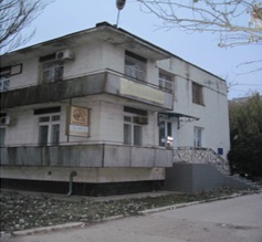 Нежитлова будівля, загальною площею 396,0 кв.м, за адресою: Автономна Республіка Крим, м. Красноперекопськ, вулиця Спортивна, № 12. Реєстраційний номер об’єкта нерухомого майна: 292729. Інвентарний № 88523. Основні засоби у кількості 37 шт