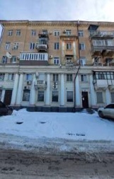 Нежитлове приміщення загальною площею 140,8 кв.м. в житловому будинку літ. А-5 на першому поверсі нежитлове приміщення № 117 поз. 1-20, ганок літ. а, що розташоване за адресою: Дніпропетровська обл., м. Дніпро, вулиця Мостова (Кіровський район), будинок 2, приміщення 117, РНОНМ 5929812101, Основні засоби в кількості 68 одиниць