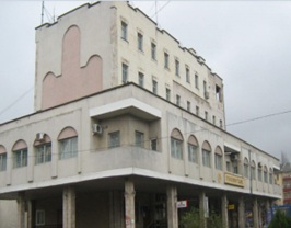 Приміщення банку, загальною площею 1 003,5 кв.м, за адресою: Автономна Республіка Крим, м. Феодосія, вул. Назукіна, №3.  Реєстровий номер 298 на стр. 70 в реєстровій книзі №3а. Інвентарний № 88576. Основні засоби у кількості 31  шт.