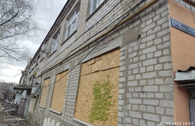 Пул активів, а саме: Нежитлова будівля літ. ``А-1``, загальною площею 310,6 кв.м., та надвірні будівлі: котельня літ. ``Б-1``, колодязі № 1,2,3,4, що розташоване  за адресою: Харківська обл., Зміївський р., с. Бірки, вулиця Центральна, будинок 3б, РНОНМ 1990703063217, 1/2 частки у праві власності на нежитлові приміщення 1-го поверху № 36-:-39, 36а площею 42,4 кв.м. в літ. ``А-5``, що розташоване  за адресою: Харківська обл., м. Харків, вулиця Ярослава Мудрого, будинок 30/32, РНОНМ 223523463101, Основні засоби в кількості 5 одиниць, Нежитлове приміщення цокольного поверху № 26 в житловому будинку літ. ``А-9`` загальною площею 89.1 кв.м., що знаходяться за адресою: Харківська обл., м. Харків, вулиця Стуса Василя, будинок 21, РНОНМ 479276563101, Основні засоби в кількості 5 одиниць, Нежитлові приміщення 3-го пов. №І,ІІ,1-:-6 в літ.``Е-4``, загальною площею 473,9 кв.м., що розташоване за адресою: Харківська обл., м. Харків, вулиця Драгомирівська, будинок 10, РНОНМ 2497757863120, Основні засоби в кількості 310 одиниць, Основні засоби в кількості 370 одиниць, Нежитлові будівлі (комплекс)  загальною площею 38207,96 кв.м. , що розташовані за адресою: Харківська обл., Красноградський р., м. Красноград, вулиця Українська, будинок 162, РНОНМ 2530706063060, Рухоме майно в кількості 98 позицій, що знаходиться за адресою: Харківська обл., Красноградський р., м. Красноград, вулиця Українська, будинок 162, Житловий будинок загальною площею 200,9 кв.м., житловою площею 86,4 кв.м. з нежитловими будівлями (цех по виготовленню спеціальних запірно-пломбувальних пристроїв) загальною площею 391,2 кв.м., які розташовані за адресою: Полтавська область, Полтавський район, с. Шили, вул. Садова (раніше вул. Радянська), 10, РНОНМ 2753701753080, Земельна ділянка площею 0,02 га, кадастровий номер 5324083509:09:002:0079  за адресою: Полтавська область, Полтавський район, село Шили, вулиця Садова (попередня назва: вул. Радянська), 10, РНОНМ 2753723353240, Земельна ділянка площею 0,23 га, кадастровий номер 5324083509:09:002:0080  за адресою: Полтавська область, Полтавський район, село Шили, вулиця Садова (попередня назва: вул. Радянська), 10, РНОНМ 2753738553240, Нежитлове приміщення, відділення банку загальною площею 320,0 кв.м., за адресою: Харківська обл., Вовчанський р., м. Вовчанськ, вулиця Соборна (колишня Леніна), будинок 87, РНОНМ 572354363216, Основні засоби в кількості 192 одиниці, Нежиле приміщення загальною площею 219,3 кв.м., за адресою: Херсонська обл., м. Нова Каховка, проспект Перемоги, 3``б``/1, РНМ 25245841, Основні засоби в кількості 206 одиниць, Нежитлове приміщення  загальною площею 98,3 кв.м., що розташоване за адресою: Харківська обл., м. Куп`янськ, вулиця  Люксембург Рози, будинок 1, приміщення 85-96, РНОНМ 600029363107, Основні засоби в кількості 67 од., що знаходяться в м. Куп`янськ, вулиця  Люксембург Рози, будинок 1, Основні засоби в кількості 128 одиниць в м. Бахмут. Права вимоги за кредитними договорами 26-295ПВ/2008 та 87/2007 що укладені з фізичними особами.