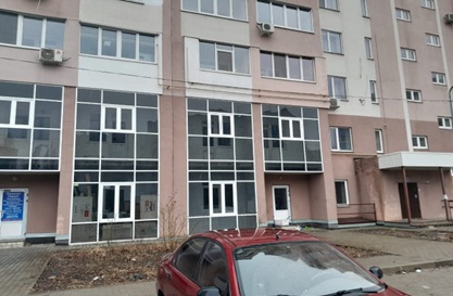 Пул активів, а саме: Нежитлова будівля літ. ``А-1``, загальною площею 310,6 кв.м., та надвірні будівлі: котельня літ. ``Б-1``, колодязі № 1,2,3,4, що розташоване  за адресою: Харківська обл., Зміївський р., с. Бірки, вулиця Центральна, будинок 3б, РНОНМ 1990703063217, 1/2 частки у праві власності на нежитлові приміщення 1-го поверху № 36-:-39, 36а площею 42,4 кв.м. в літ. ``А-5``, що розташоване  за адресою: Харківська обл., м. Харків, вулиця Ярослава Мудрого, будинок 30/32, РНОНМ 223523463101, Основні засоби в кількості 5 одиниць, Нежитлове приміщення цокольного поверху № 26 в житловому будинку літ. ``А-9`` загальною площею 89.1 кв.м., що знаходяться за адресою: Харківська обл., м. Харків, вулиця Стуса Василя, будинок 21, РНОНМ 479276563101, Основні засоби в кількості 5 одиниць, Нежитлові приміщення 3-го пов. №І,ІІ,1-:-6 в літ.``Е-4``, загальною площею 473,9 кв.м., що розташоване за адресою: Харківська обл., м. Харків, вулиця Драгомирівська, будинок 10, РНОНМ 2497757863120, Основні засоби в кількості 310 одиниць, Основні засоби в кількості 370 одиниць, Нежитлові будівлі (комплекс)  загальною площею 38207,96 кв.м. , що розташовані за адресою: Харківська обл., Красноградський р., м. Красноград, вулиця Українська, будинок 162, РНОНМ 2530706063060, Рухоме майно в кількості 98 позицій, що знаходиться за адресою: Харківська обл., Красноградський р., м. Красноград, вулиця Українська, будинок 162, Житловий будинок загальною площею 200,9 кв.м., житловою площею 86,4 кв.м. з нежитловими будівлями (цех по виготовленню спеціальних запірно-пломбувальних пристроїв) загальною площею 391,2 кв.м., які розташовані за адресою: Полтавська область, Полтавський район, с. Шили, вул. Садова (раніше вул. Радянська), 10, РНОНМ 2753701753080, Земельна ділянка площею 0,02 га, кадастровий номер 5324083509:09:002:0079  за адресою: Полтавська область, Полтавський район, село Шили, вулиця Садова (попередня назва: вул. Радянська), 10, РНОНМ 2753723353240, Земельна ділянка площею 0,23 га, кадастровий номер 5324083509:09:002:0080  за адресою: Полтавська область, Полтавський район, село Шили, вулиця Садова (попередня назва: вул. Радянська), 10, РНОНМ 2753738553240, Нежитлове приміщення, відділення банку загальною площею 320,0 кв.м., за адресою: Харківська обл., Вовчанський р., м. Вовчанськ, вулиця Соборна (колишня Леніна), будинок 87, РНОНМ 572354363216, Основні засоби в кількості 192 одиниці, Нежиле приміщення загальною площею 219,3 кв.м., за адресою: Херсонська обл., м. Нова Каховка, проспект Перемоги, 3``б``/1, РНМ 25245841, Основні засоби в кількості 206 одиниць, Нежитлове приміщення  загальною площею 98,3 кв.м., що розташоване за адресою: Харківська обл., м. Куп`янськ, вулиця  Люксембург Рози, будинок 1, приміщення 85-96, РНОНМ 600029363107, Основні засоби в кількості 67 од., що знаходяться в м. Куп`янськ, вулиця  Люксембург Рози, будинок 1, Основні засоби в кількості 128 одиниць в м. Бахмут. Права вимоги за кредитними договорами 26-295ПВ/2008 та 87/2007 що укладені з фізичними особами.