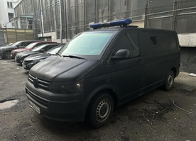 Вантажний фургон малотонажний оперативний, VOLKSWAGEN TRANSPORTER, 2015 року випуску, номер кузова WV1ZZZ7HZFH049582, номер державної реєстрації  АА8123ОX, інвентарний номер 4000034642, колір - білий, фактично - чорний.