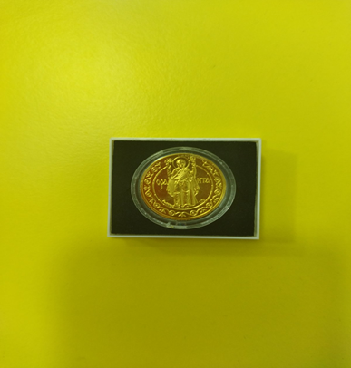 Золота пам`ятна монета «Оранта», номінал 125 гривень, метал Au 999,9, маса в чистоті 7,78 гр.