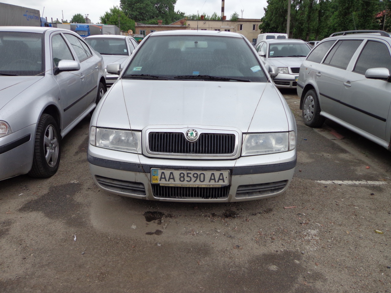 Легковий автомобіль SKODA OCTAVIA TOUR 1.8I, номер кузову TMBDL41U87B006130.