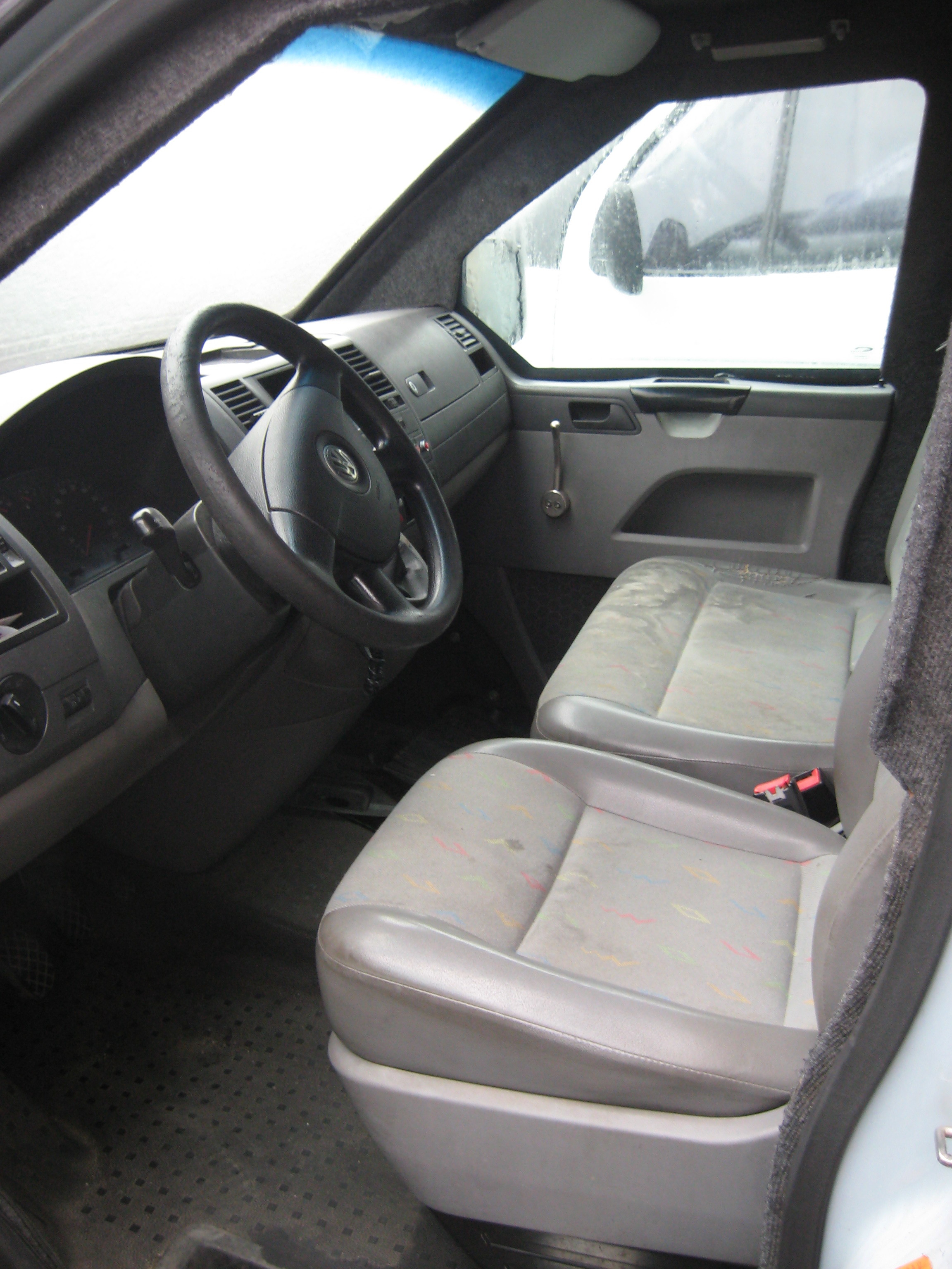 Фургон малотонажний VOLKSWAGEN TRANSPORTER, рік випуску – 2008, номер шасі, кузова WV1ZZZ7HZ8H161924, номер державної реєстрації АЕ0123СМ